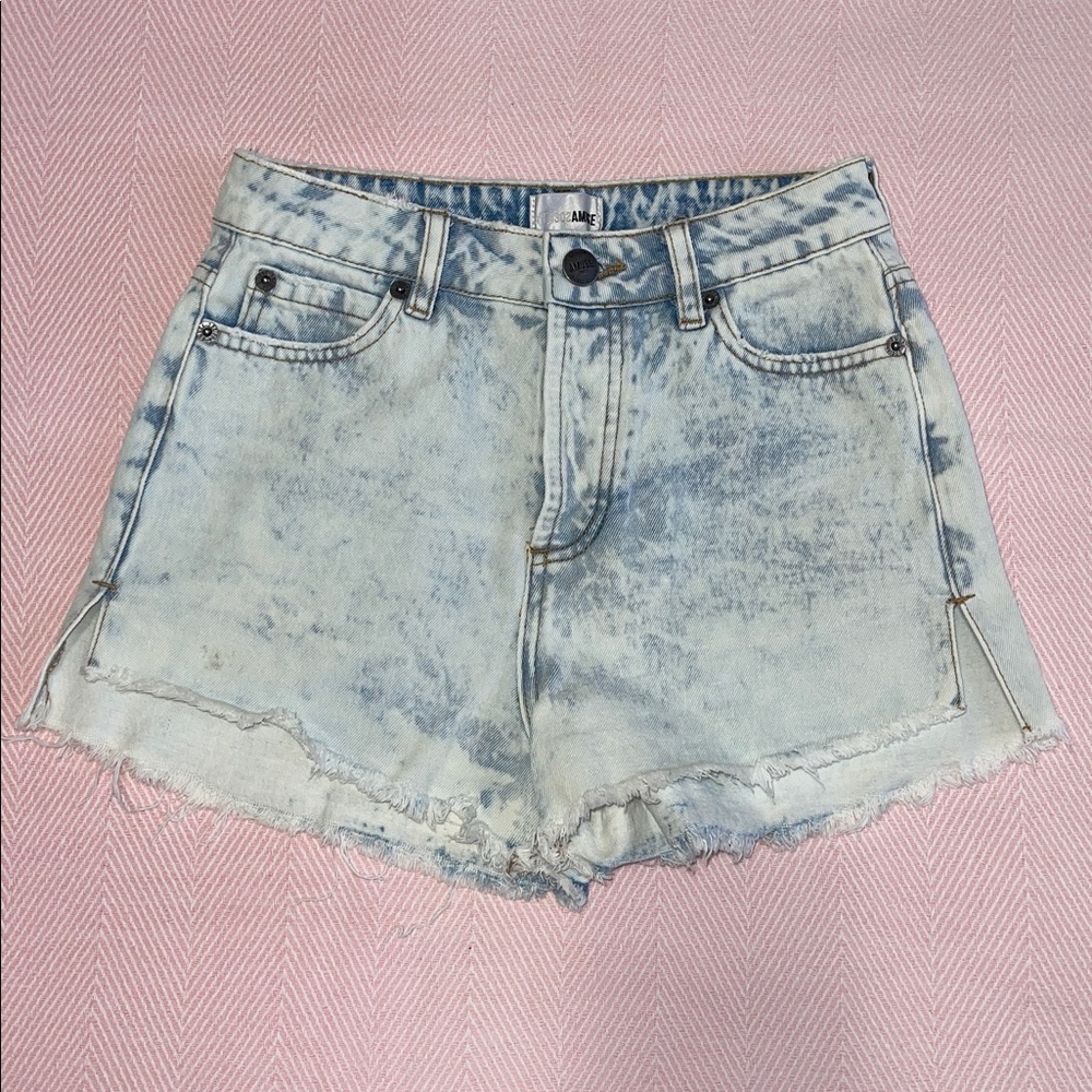 Women's Light Blue Wash Denim Shorts Fringed Hem High Waist
